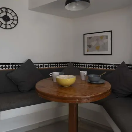 Altamira 1 - One Bed